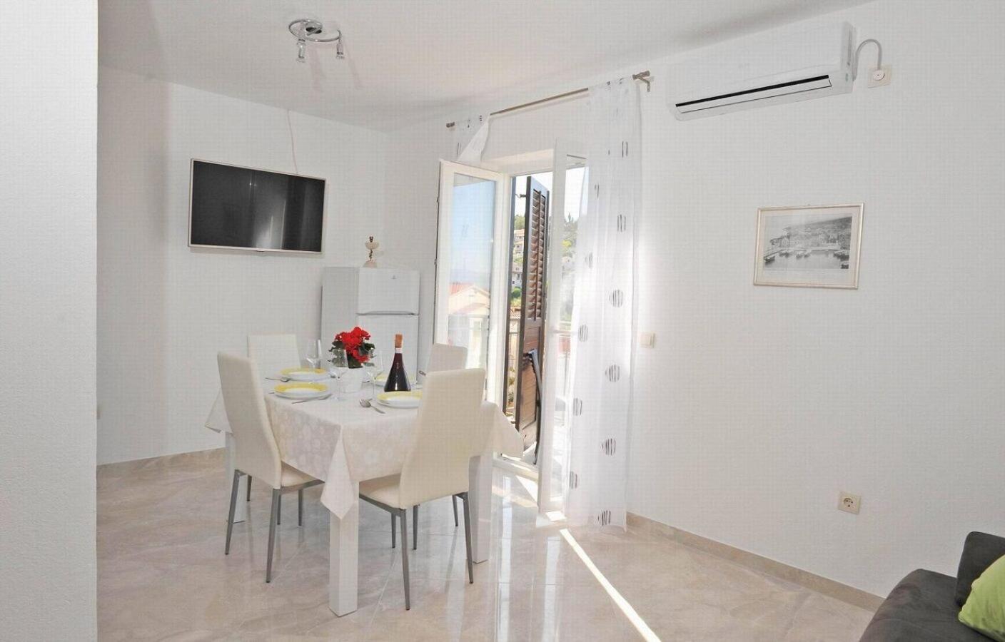 Apartment Mato Sutivan Buitenkant foto